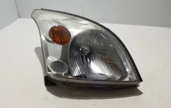 Toyota Land Cruiser (J120) Headlight/headlamp 811306A230