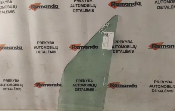 Opel Movano A Front door vent window glass four-door E243R000464