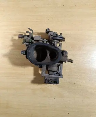 Audi A6 S6 C4 4A Throttle valve 078133154