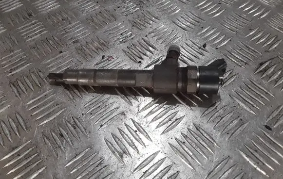Opel Zafira B Fuel injector 0445110165