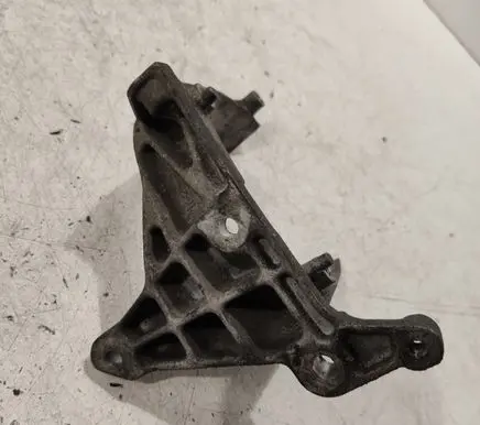 Ford Focus Fuel filter bracket/mount holder 9659010680