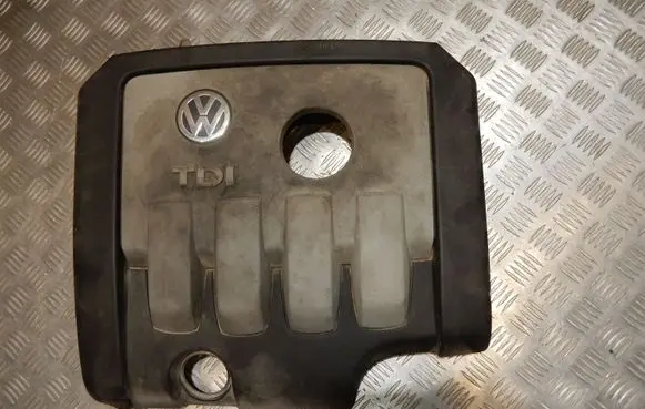 Volkswagen PASSAT B6 Engine cover (trim) 03G103925 4780