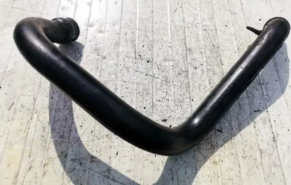 Intercooler hose/pipe