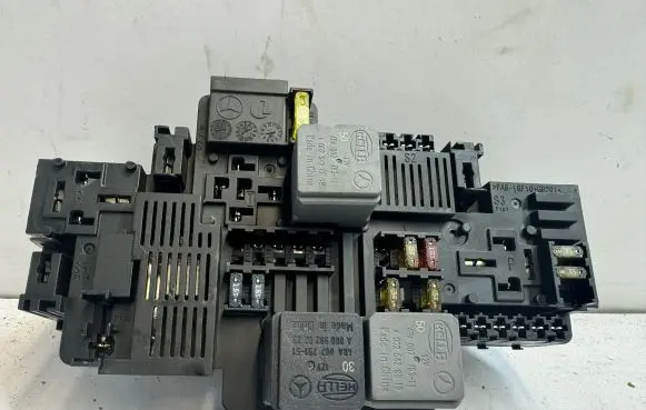 Mercedes-Benz E W213 Fuse module A2139062202