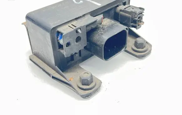 Mercedes-Benz C W203 Glow plug pre-heat relay 0255452832