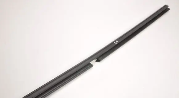 BMW 1 F40 Rear door glass trim molding 7452369