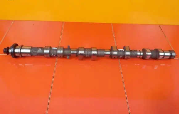 Ford Ranger Camshaft 