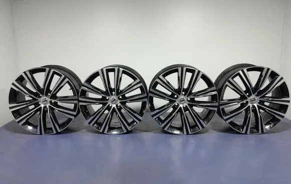 Volvo XC60 R18 alloy rim 32271570