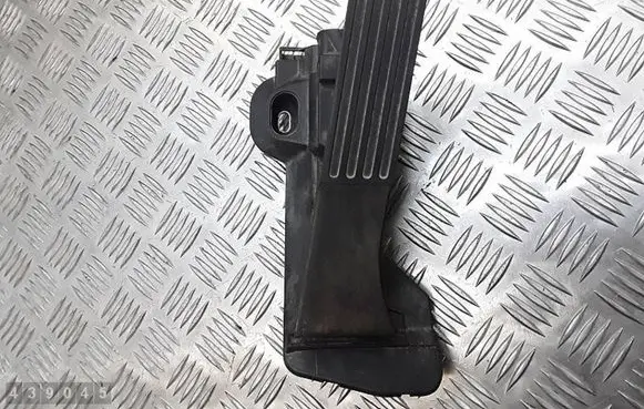 Volkswagen Golf VI Accelerator throttle pedal 74390500