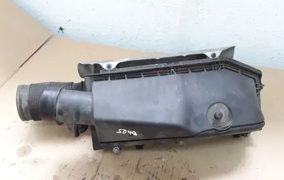 Mercedes-Benz CLK A209 C209 Air filter box A6120900301 A6110902301