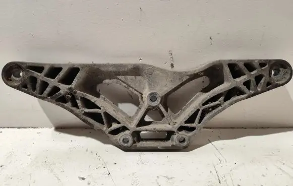 Audi A6 S6 C6 4F Rear differential/diff mount bracket 4F0599287