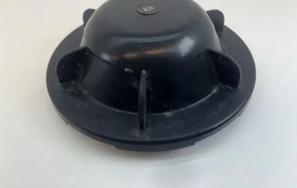 Volkswagen Golf V Headlight/headlamp dust cover 1305219065