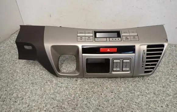 Honda FR-V Dash center air vent grill