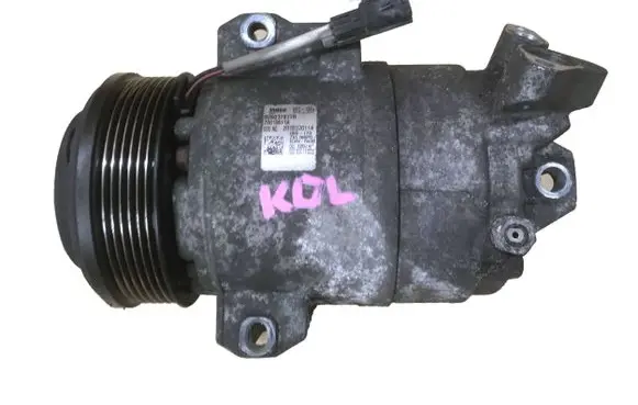 Renault Koleos I Air conditioning (A/C) compressor (pump) 926037877R 820037077N 201E070114