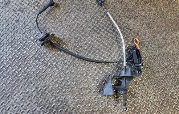 Ram 1500 Gear shift cable linkage 68507309AA