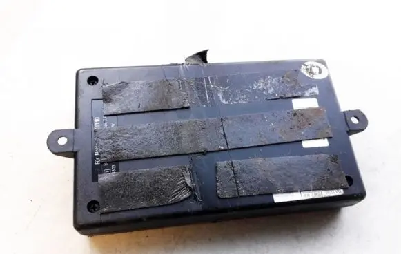 Volkswagen PASSAT B5 Other control units/modules e1021303