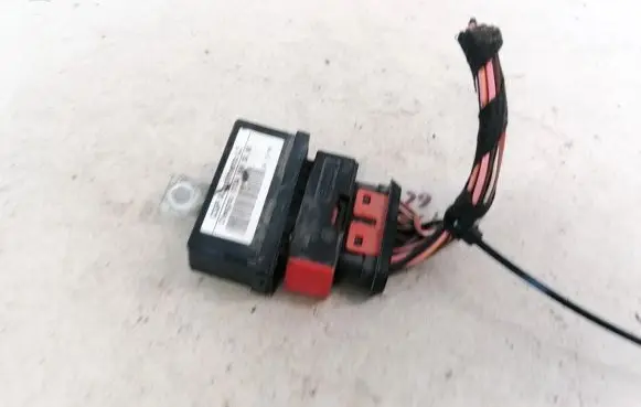 Coolant fan relay