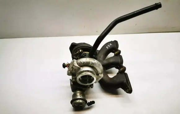 Volvo XC90 Turbo 30650210 4913105151