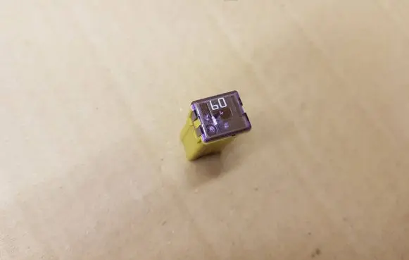 Volkswagen Golf VII Fuse 7KC221