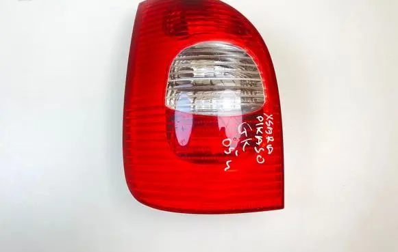 Citroen Xsara Picasso Rear/tail lights 965000588002 89032867