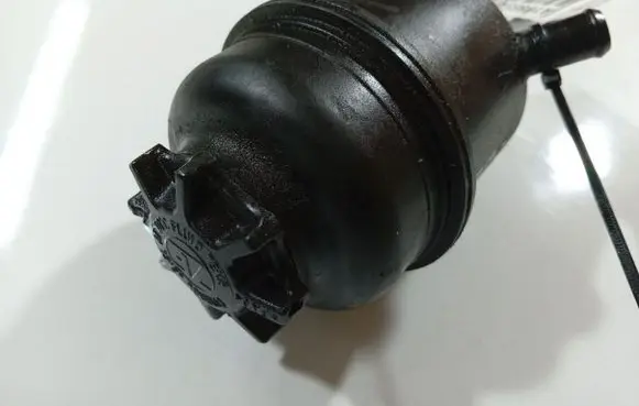 Saab 9-5 Power steering fluid tank/reservoir 