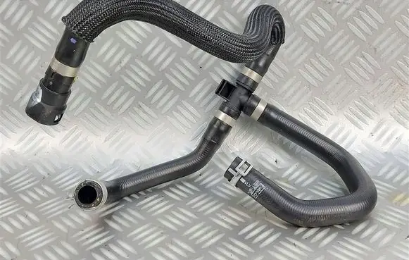 Ford Kuga III Engine coolant pipe/hose LX618B550HPD