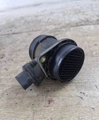 Audi A4 S4 B6 8E 8H Mass air flow meter 0280218063 06A906461L