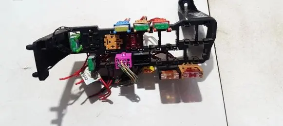 Audi A6 S6 C5 4B Fuse box set 8D1937545