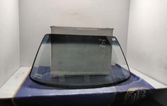 Volkswagen PASSAT B3 Front windscreen/windshield window 