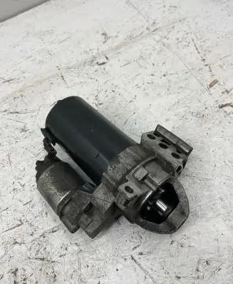 BMW 5 E60 E61 Starter motor 0001115069 20091124