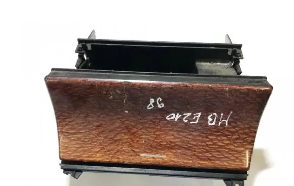 Mercedes-Benz E W210 Car ashtray