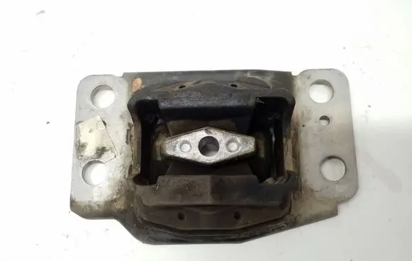 Ford Mondeo MK V Engine mount bracket 6G917M121BA 6G917M121AC
