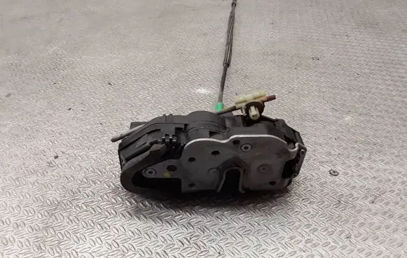 Opel Insignia A Rear door lock