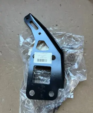 Audi A6 S6 C6 4F Front bumper shock/impact absorber 4F0805499B