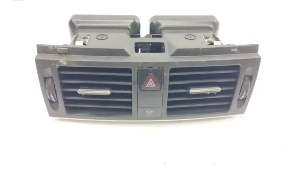 Mercedes-Benz C W204 Dash center air vent grill
