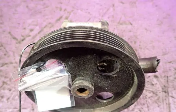 Volvo S60 Power steering pump