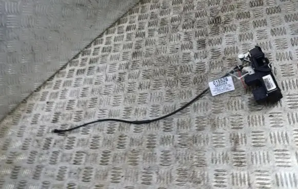 Tesla Model S Front door lock 6008913-00-C