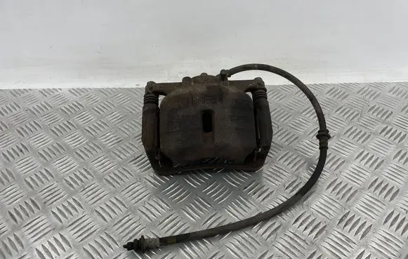 Nissan X-Trail T32 Front brake caliper 54H1