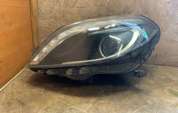 Mercedes-Benz B W246 W242 Headlight/headlamp A2468207361