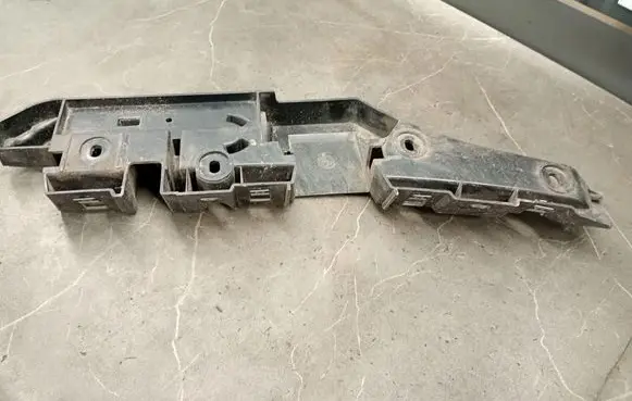 Smart ForTwo I Fender mounting bracket 0001727v010