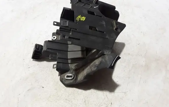 Dodge Durango Fuse module 68251775AA