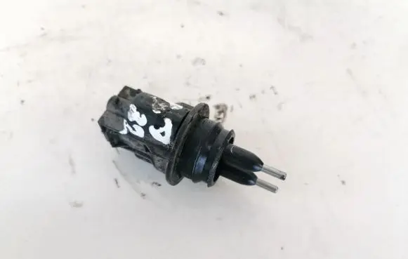 Volkswagen PASSAT B6 Coolant level sensor 1j0973202