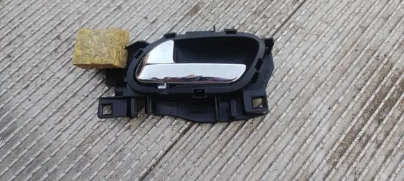 Citroen C3 Picasso Front door interior handle 9683446877