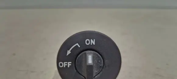 Renault Scenic III - Grand scenic III Passenger airbag on/off switch 8200169589d