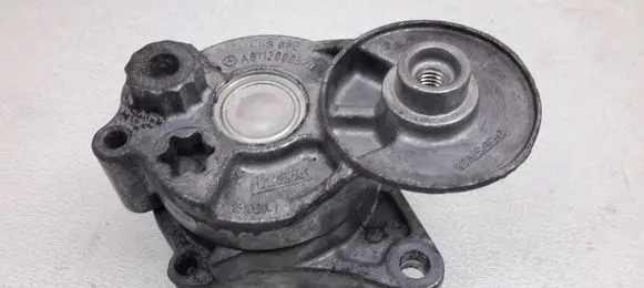 Mercedes-Benz C W203 Timing belt/chain tensioner A6112000570