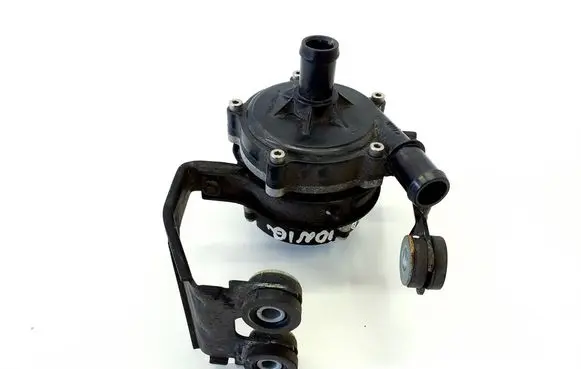Hyundai Ioniq Electric auxiliary coolant/water pump 369100E500