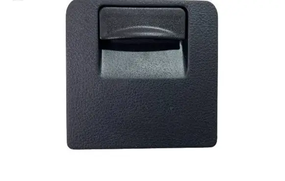 Toyota Auris E180 Glove box