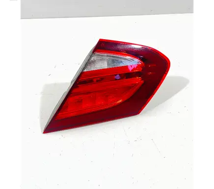 Mercedes-Benz C W205 Tailgate rear/tail lights a2059066800