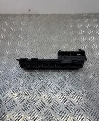 BMW 5 E60 E61 Fuse module 6957330 18917 1112