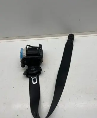 Mercedes-Benz B W246 W242 Front seatbelt 307068199228 3063559 971DFAI2WA